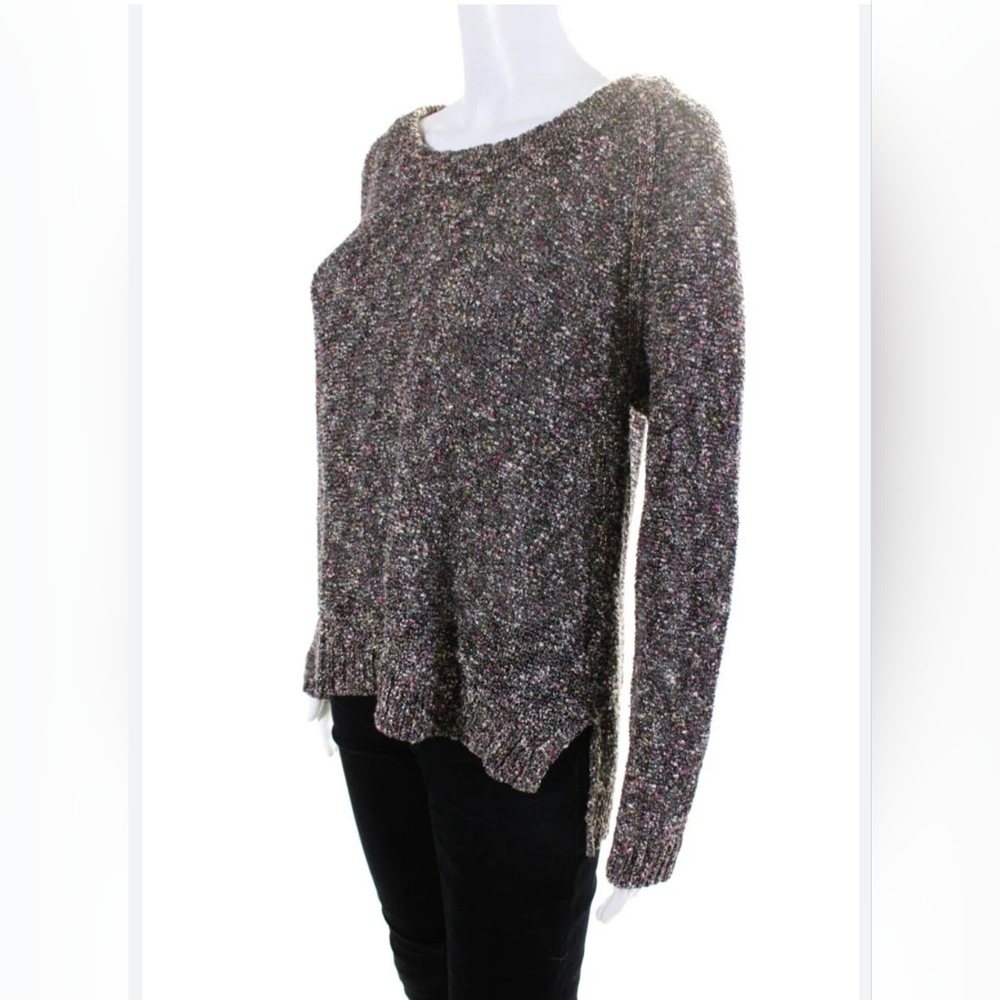 Gray and white speckled sweater shirt